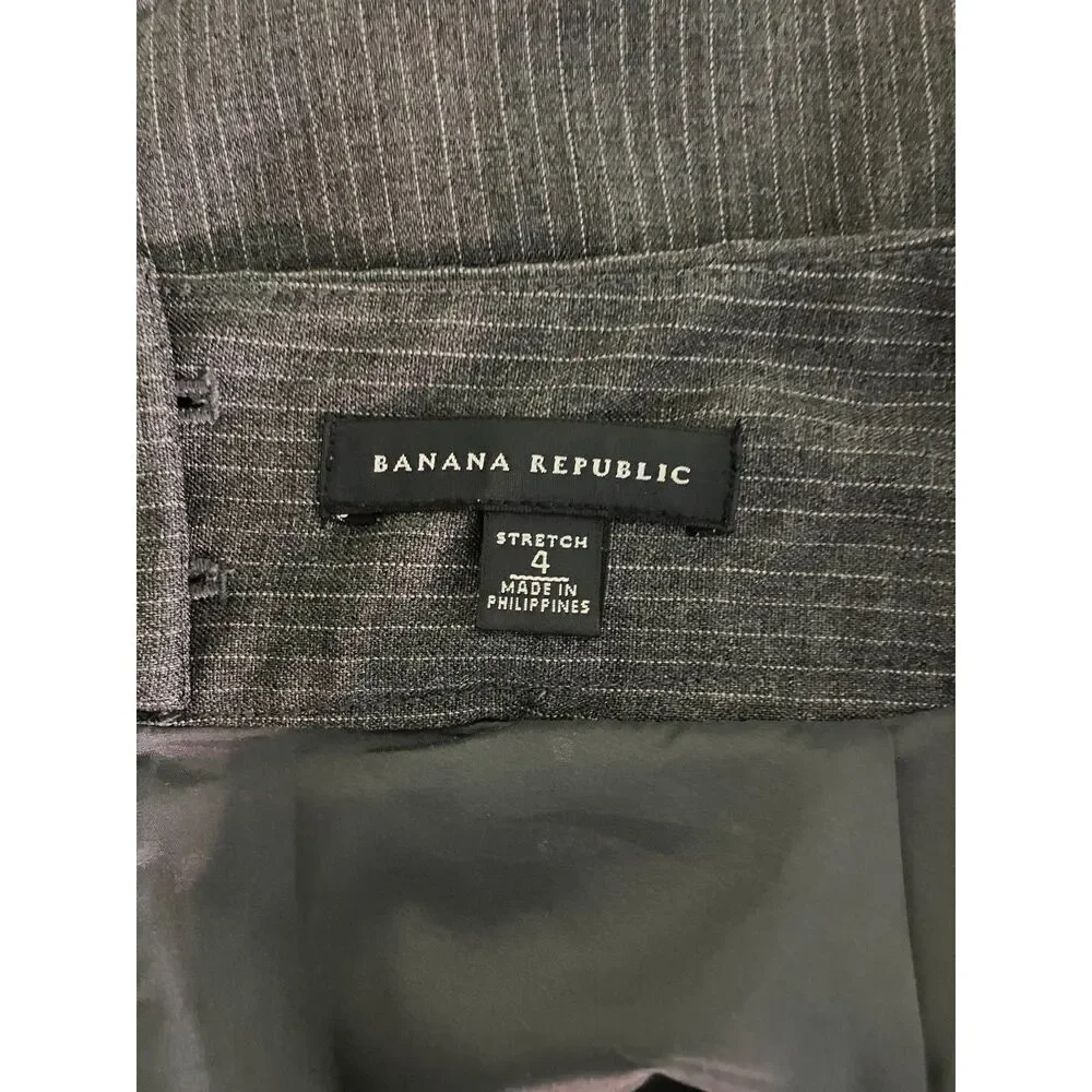 Banana Republic pin stripe fitted career wear mini skirt
